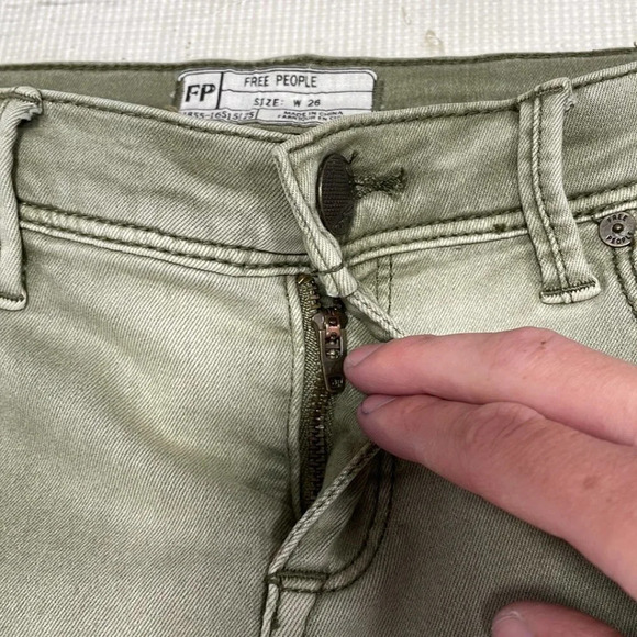 Free People Jeans Skinny Faded Denim Green Size 26 - Picture 8 of 13